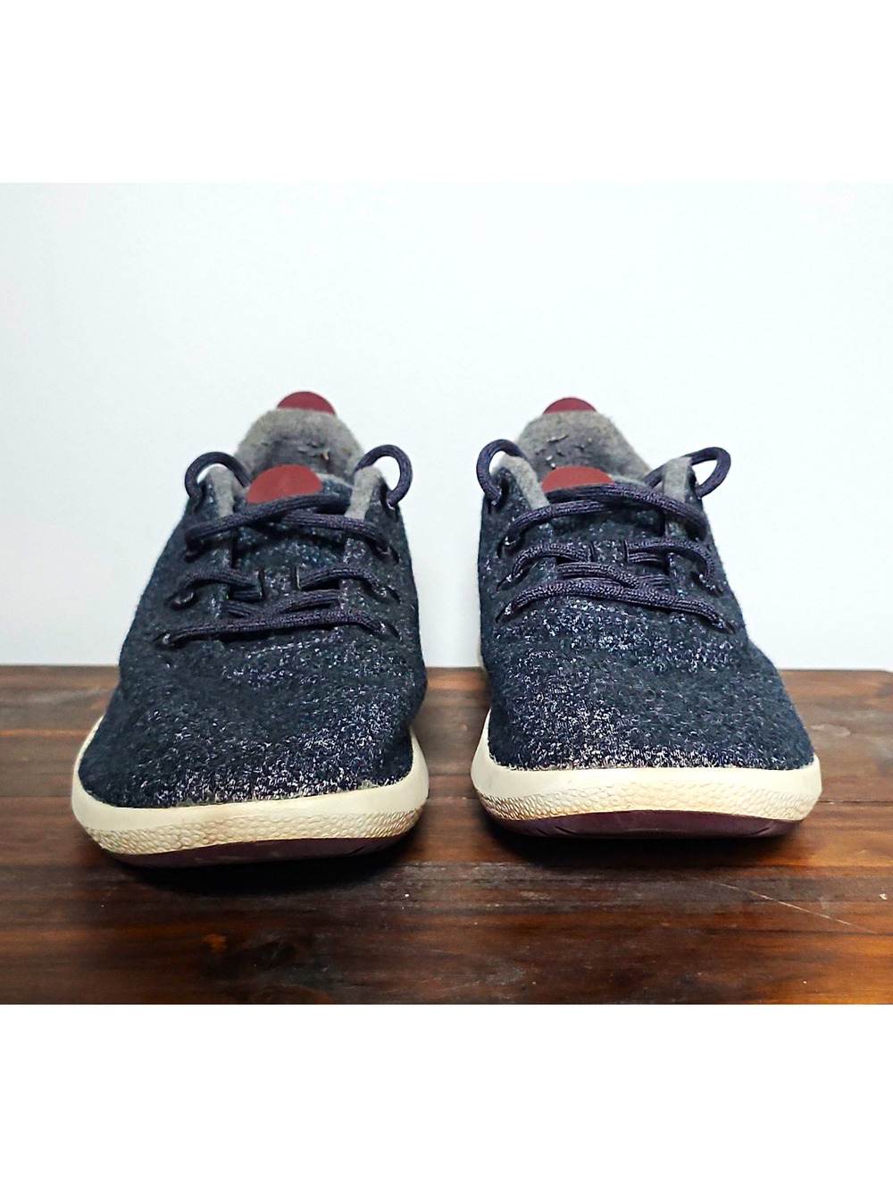 Allbirds Men’s Wool Low Top Lace Up Gray  Sneakers